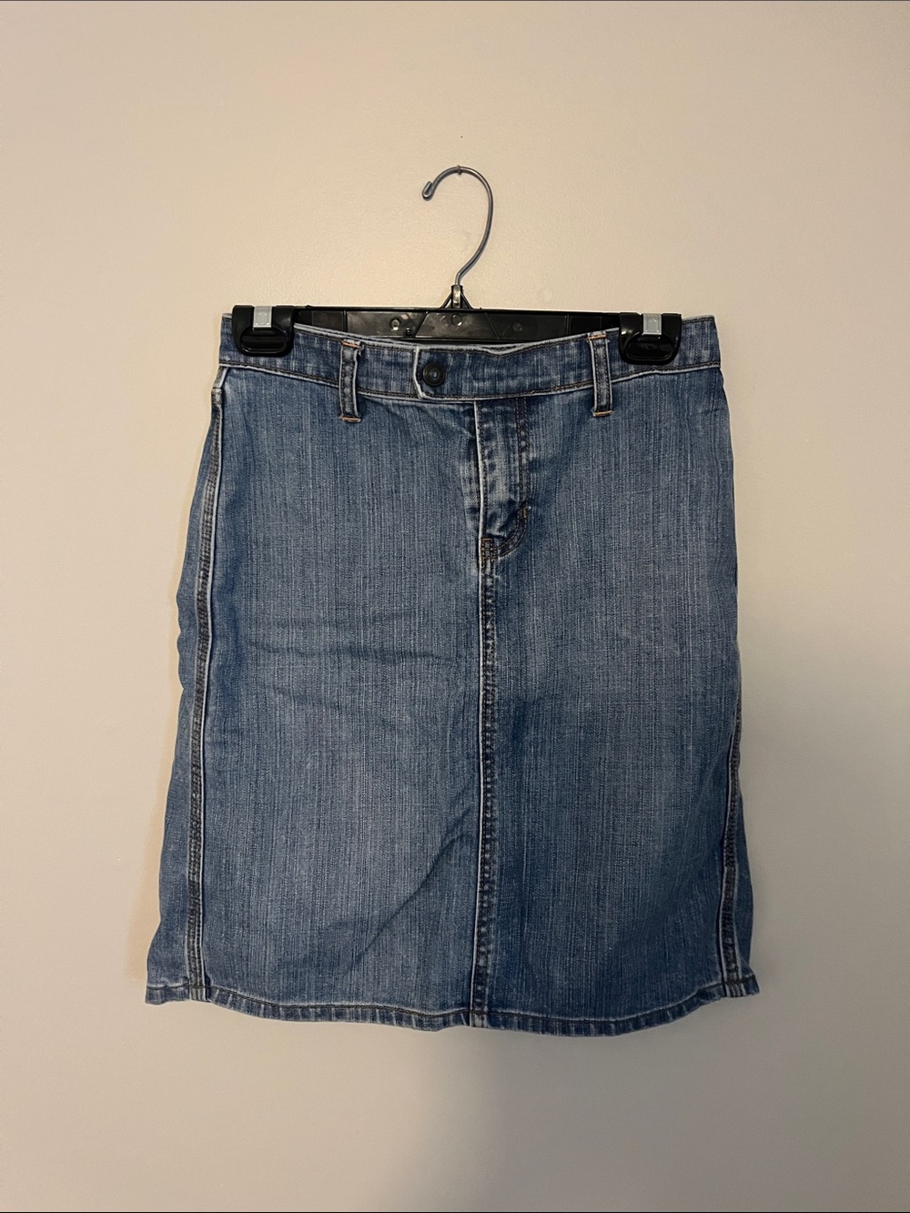 GAP knee length skirt